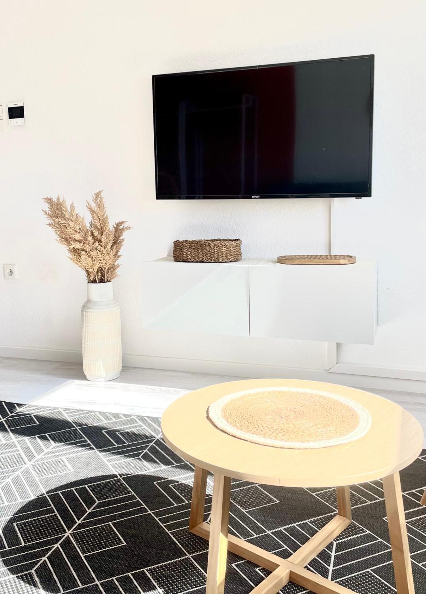 Wlan,Smart Tv,4 Betten, Zentral Эмден Экстерьер фото